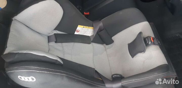 Оригинальное детское автокресло audi