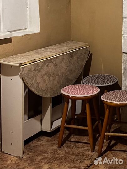 Круглый стол-книжка раздвижной