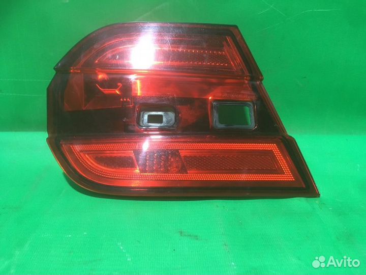 Фонарь в крышку багажника задний левый Jaguar Xf