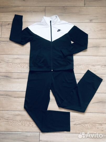 Спортивный костюм nike
