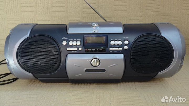 Музыкальные центры Technics ch-750, Panasonic sa-v