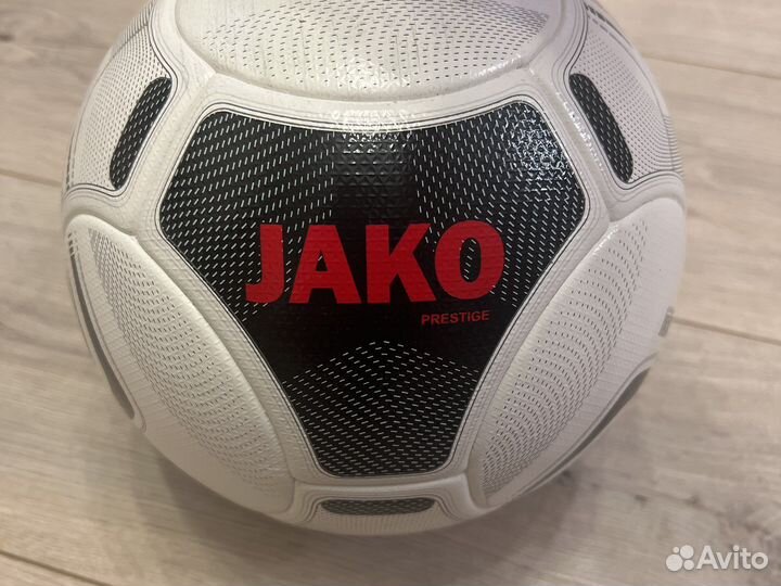 Футбольный мяч jako prestige