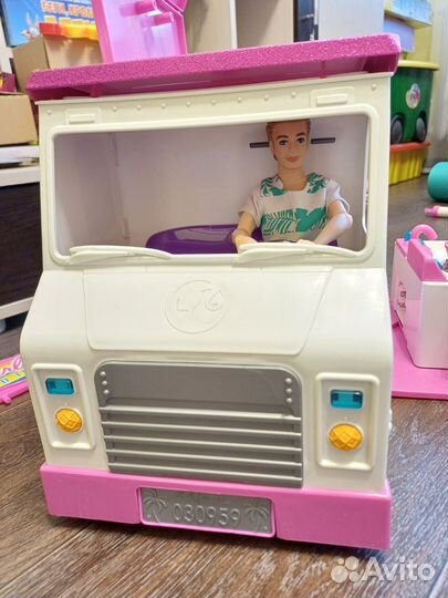 Игровой набор Барби Фудтрак