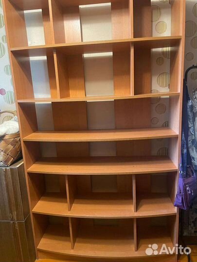 Книжные полки