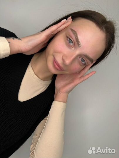 Микроблейдинг бровей