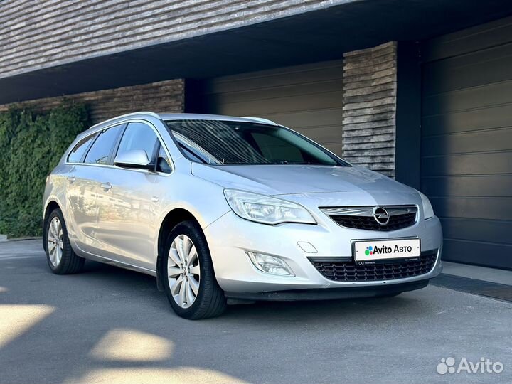 Opel Astra 1.4 МТ, 2012, 190 450 км