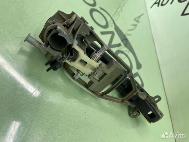 Ручка двери внешняя задняя правая Volkswagen