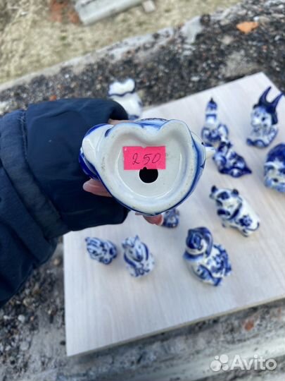 Статуэтки сувенир гжель фарфор