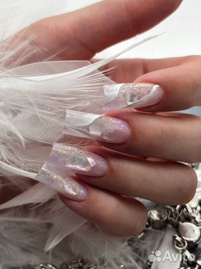 Наращивание ногтей, маникюр