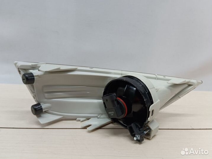 Фара противотуманная левая Форд Мондео