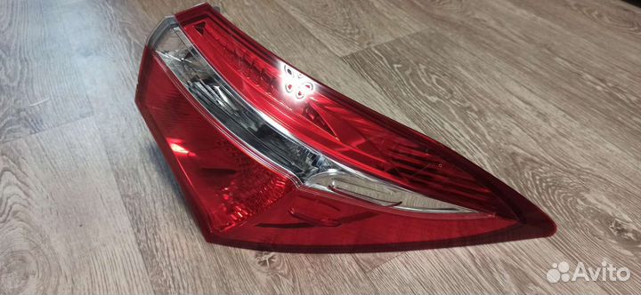 Задние фонари Toyota Corolla 180