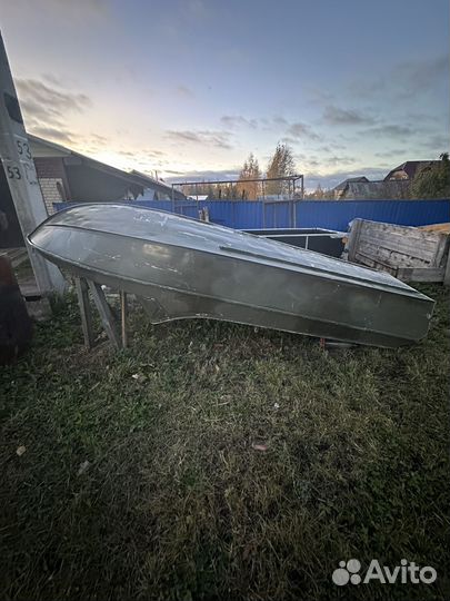 Лодка Неман 2