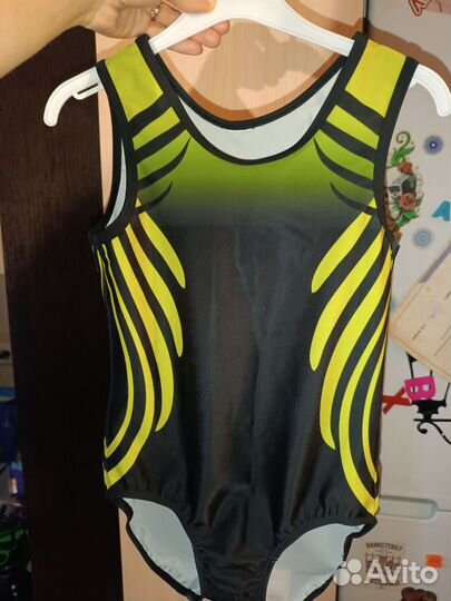 Костюм гимнастический