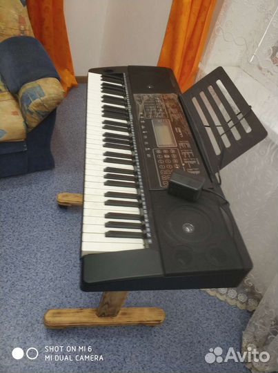 Синтезатор