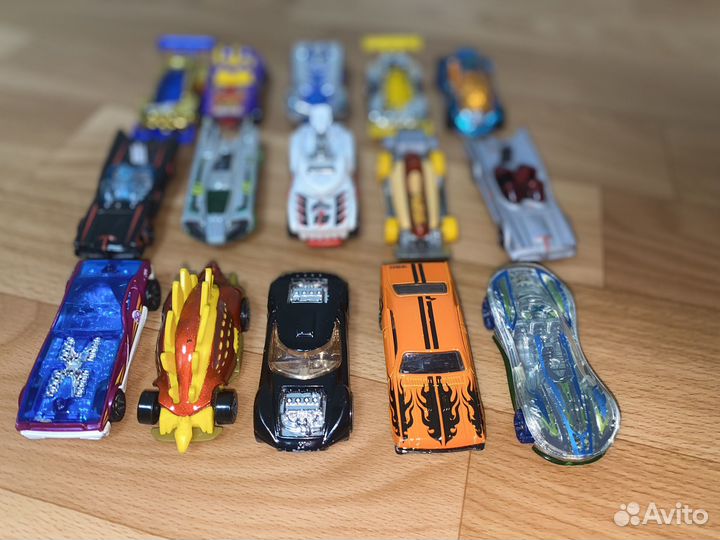 Hot wheels машинки
