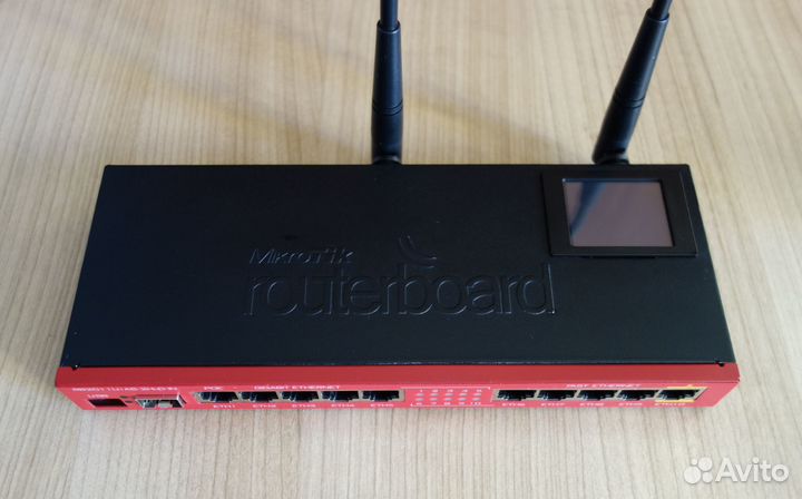 Wi-Fi роутер MikroTik RB2011UiAS-2HnD-IN