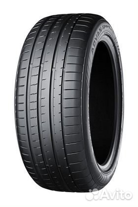 Yokohama Advan Sport V107C 275/35 R22 104Y
