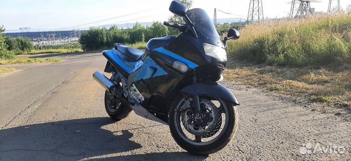 Продам Kawasaki ZZR 1100