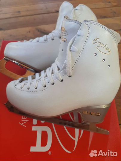 Коньки фигурные edea overture