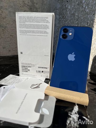 iPhone 12, 64 ГБ
