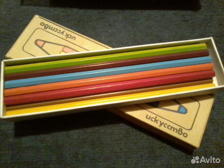 Ручки, набор карандашей, записная книжка СССР