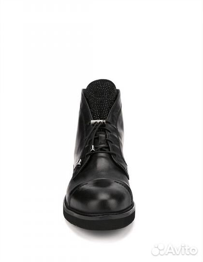 Ботинки женские. Бронь