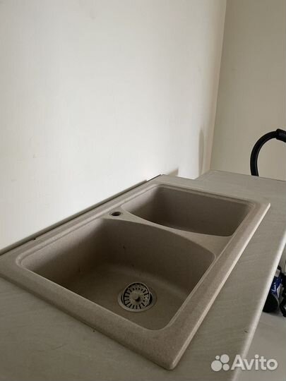 Кухонный шкаф со столешницей и раковиной бу