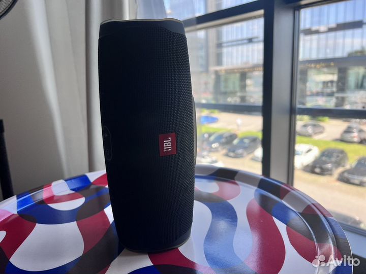 Музыканальная bluetooth колонка jbl charge 4