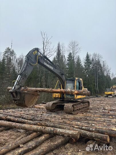 Гусеничный экскаватор volvo