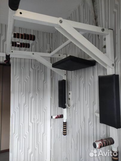 Турник настенный 3 в 1 бу