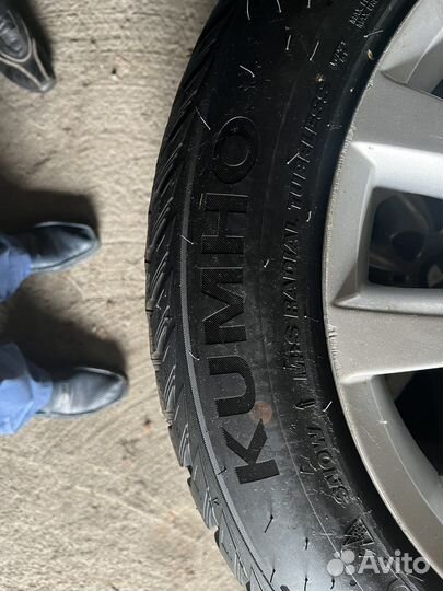 Kumho 852 225/55 R17