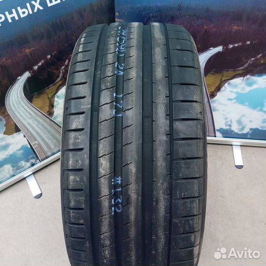 Yokohama Advan Sport V107 275/35 R22 104Y