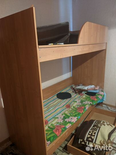 Хлам (электроплита,стиралка,монитор,кровать)