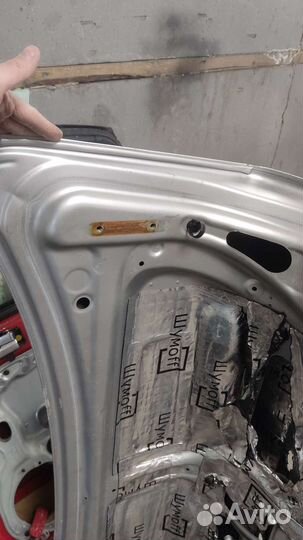 Крышка багажника оригинал тойота королла 150