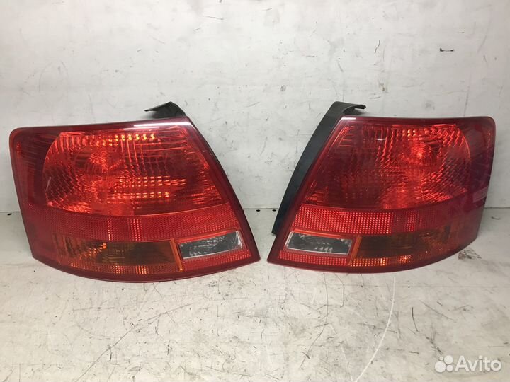 Фонарь задний Ауди A4 avant 2005-2008