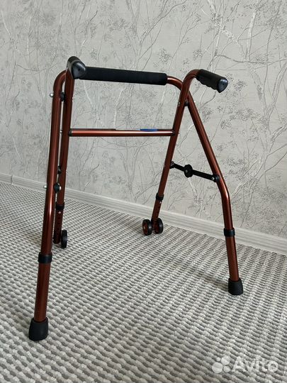 Складные детские опоры-ходунки