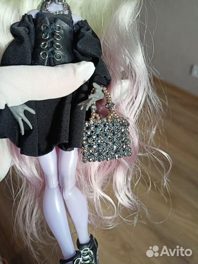 Кукла монстр хай твила