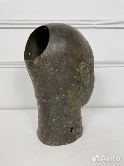 Бронзовая скульптура