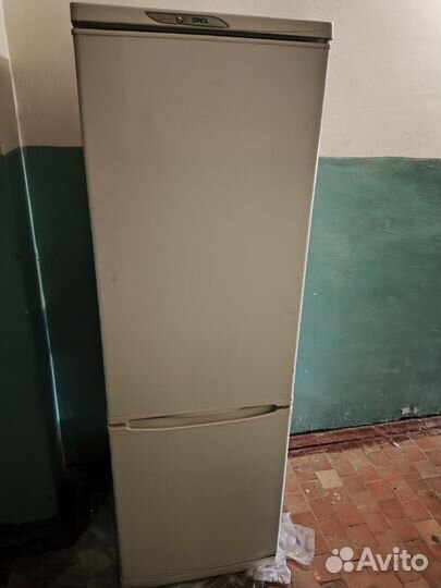 Холодильник бу stinol