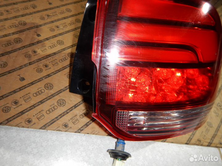 Фонарь правый внешний Mitsubishi Outlander 3