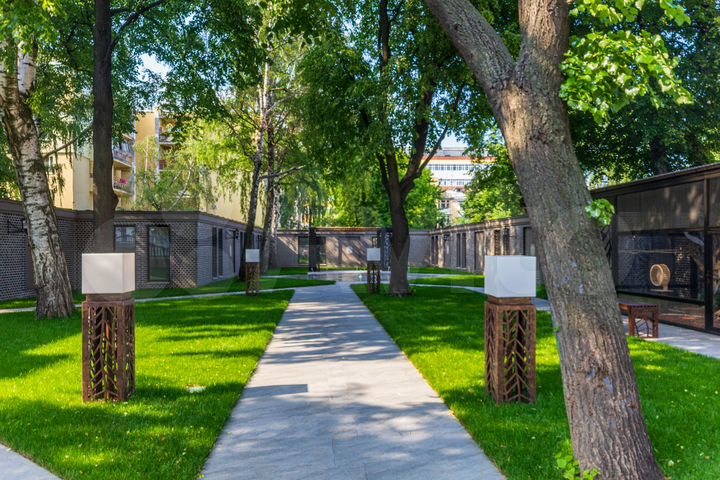 2-к. квартира, 88,2 м², 2/4 эт.