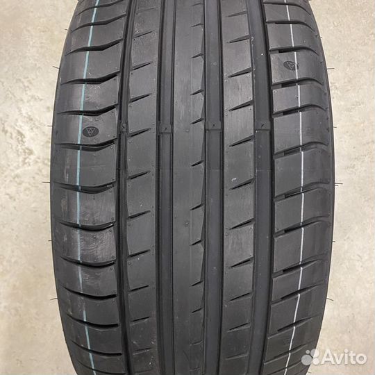 Triangle EffeXSport TH202 275/30 R20 97