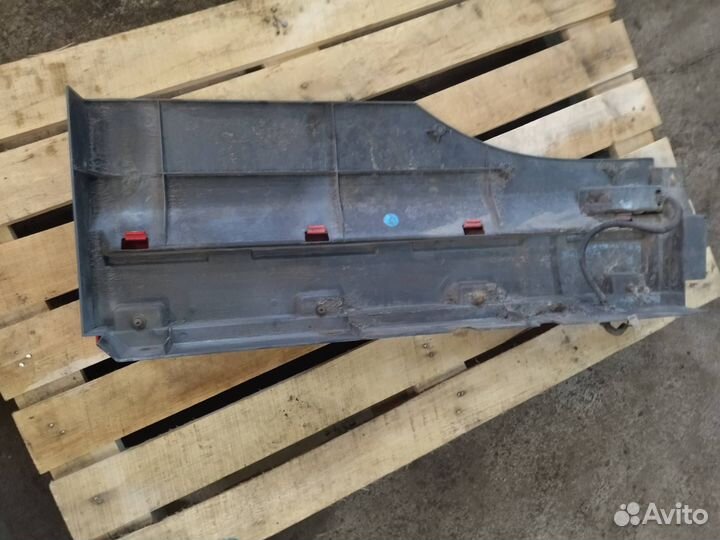 Крыло кабины правое DAF XF 105 2008 1291171