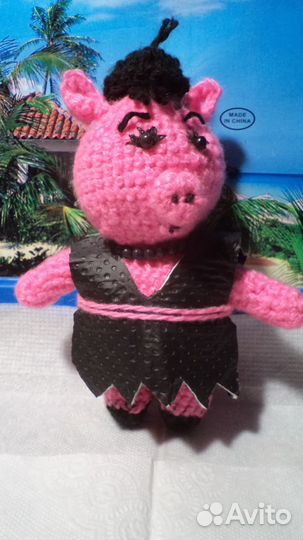Вязаные игрушки Хрюшка 15 см