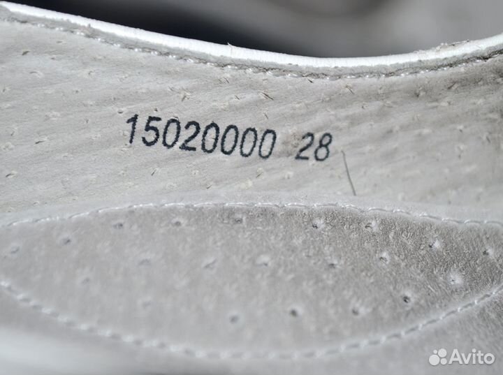 Туфли белые для девочки 28