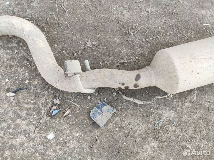 Глушитель средняя задняя часть 2,0 CBA Passat B6