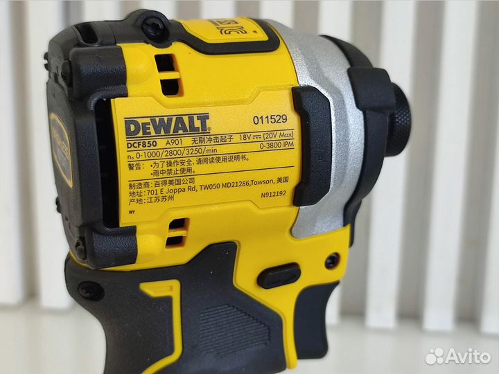 Импакт винтоверт аккумуляторный dewalt DCF 850 N