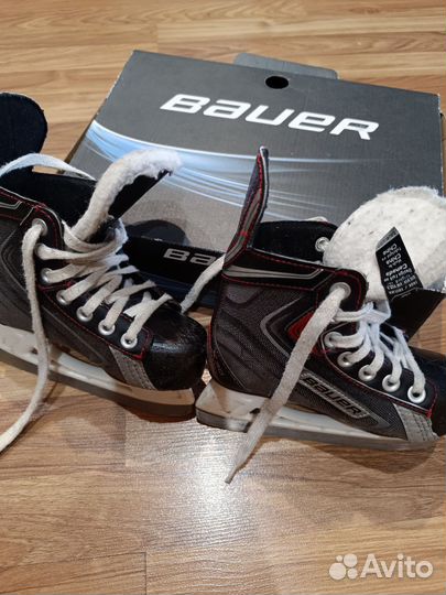 Хоккейные коньки bauer vapor