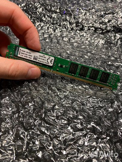 Оперативная память Kingston DDR3