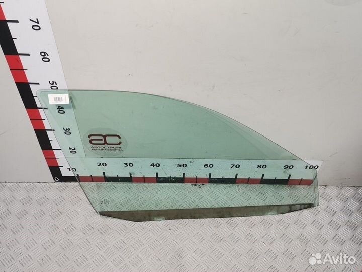 Стекло двери передней правой Volkswagen Golf 3